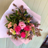 MODEST BLOSSOM SEASONAL BUNCH