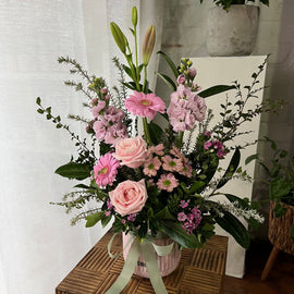 SEASONAL BLOSSOM POT