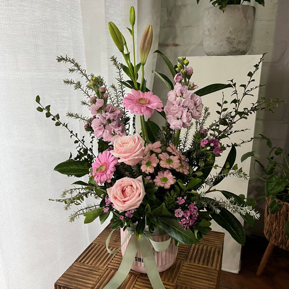 SEASONAL BLOSSOM POT